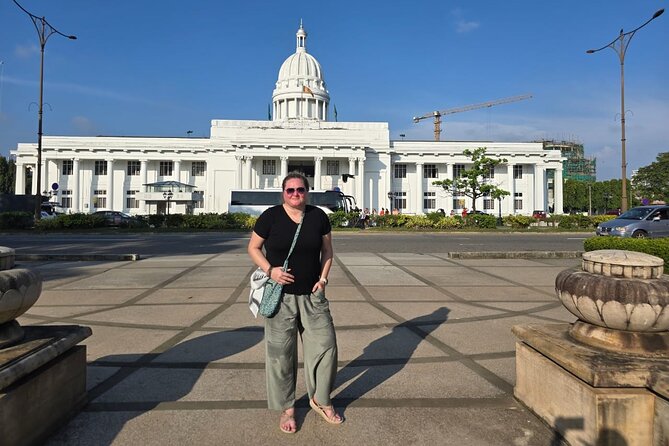 Colombo Tuk Tuk Adventure Explore Food & Culture - Ceylon tea in a 15-minute tasting