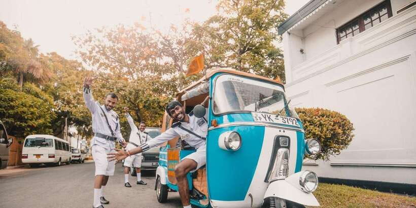 Colombo: Tuk Tuk City Highlights Tour with Lunch - Booking details worth checking