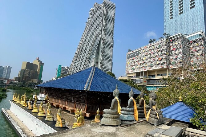 Colombo Tuk Tuk City Tour - Town Hall, Viharamahadevi Park, and Independence Square