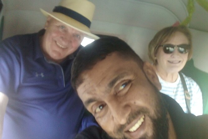 Colombo Tuk Tuk city tour with friendly Tuk driver(All inclusive) - Gangaramaya Temple and the first clear extra charge