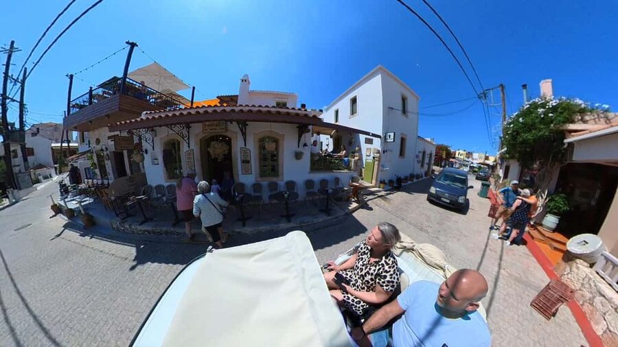 Crete: Private Tuk Tuk Tour of 7 Villages with Tastings - Koutouloufari and Piskopiano on the hillside