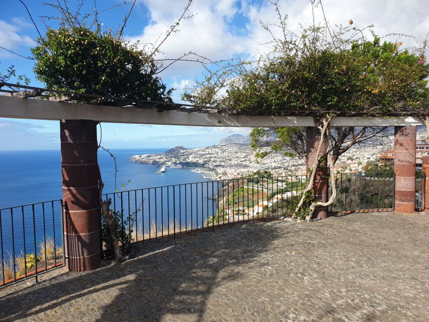 Cristo Rei & Garajau Tuk-Tuk Tour - Starting in Funchal’s Zona Velha