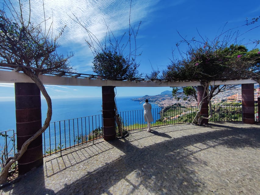 Cristo Rei Guided TukTuk Tour (From Funchal) - What the private tuk-tuk format adds