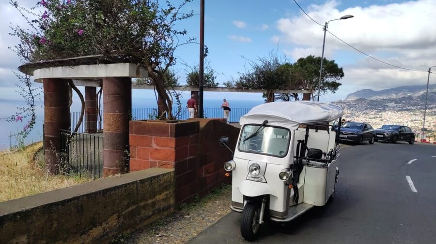 Cristo Rei Guided TukTuk Tour (From Funchal) - Is two hours enough?