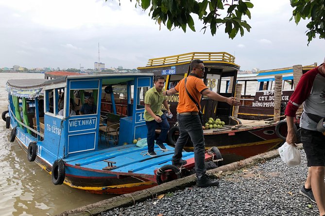 CuChi Tunnels&Mekong Delta-Boat,TukTuk,Coconut Village SmallGroup - Guides make a major difference