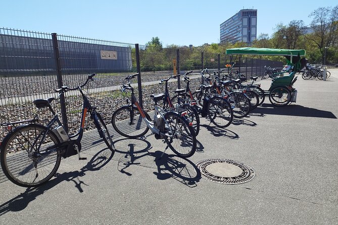 Daily First Rickshaw promotion in Combi Vehicle public Group 90€ - Berlin by Rickshaw: A Four-Hour Orientation