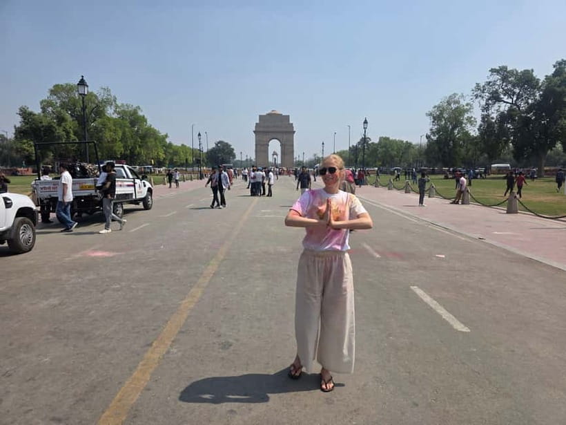 Delhi: Chandni Chowk & Spices Shoping Tour Through Tuk-Tuk - Practical tips for a smoother visit