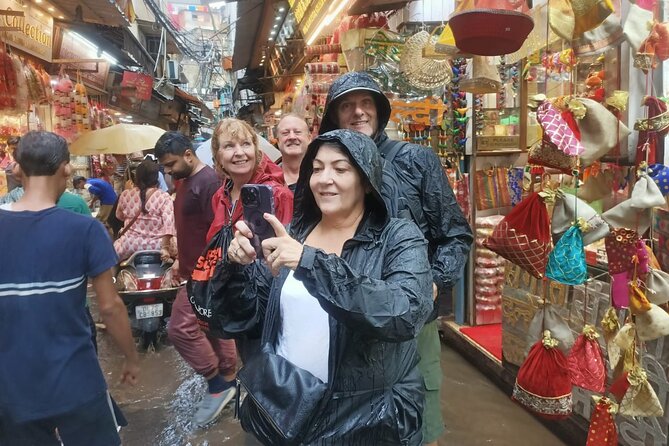 Delhi City Tour: Old Delhi, Markets, Monuments & Street Food Walk - Chandni Chowk by Foot