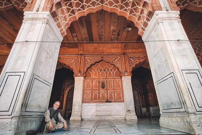 Delhi: Explore Old Delhi on Tuk Tuk with Shopping and Street Food - Khari Baoli and the world of Indian spices