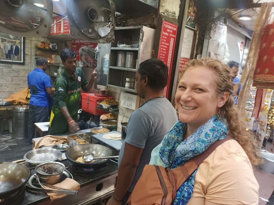 Delhi: Half or Full-Day Private Tour with Tuktuk Ride - Asia’s largest spice market