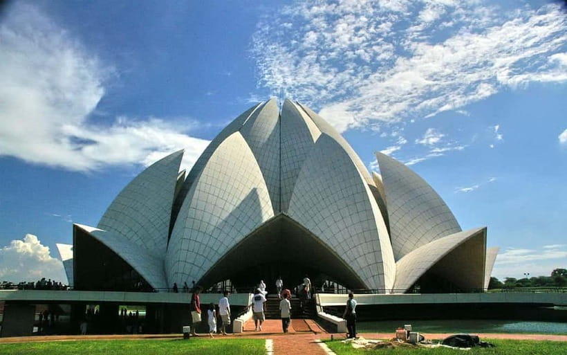 Delhi: Old City Guided Tour with Rickshaw Ride & Pickup - Chandni Chowk by rickshaw and on foot