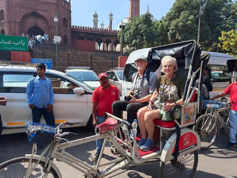 Delhi: Old City Guided Tour with Rickshaw Ride & Pickup - What the $9 price really includes