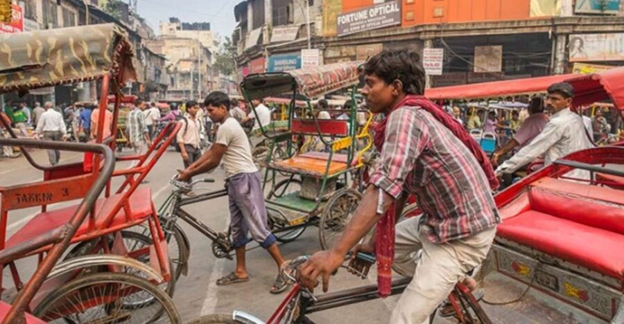 Delhi: Old Delhi Highlighs Tuk Tuk Tour With Guide - Chandni Chowk by tuk-tuk