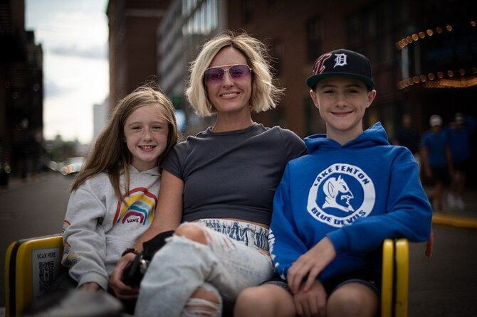 Detroit Guided Pedicab Tour Explore the City in Comfort - Capitol Park and a district with several eras