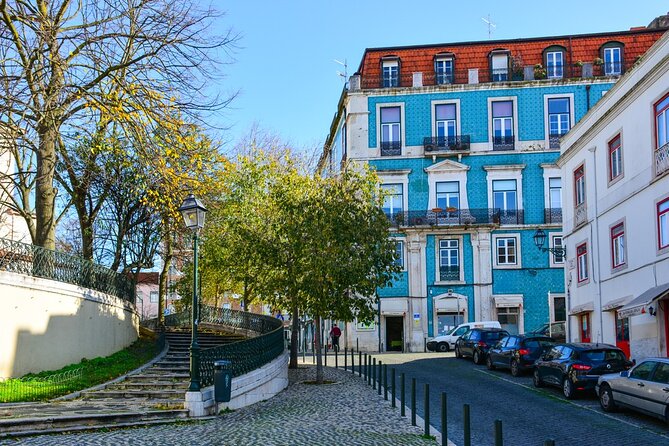 Discover Ancient Lisbon of Tuk Tuk with a local guide - Lisbon Cathedral, where the old city begins