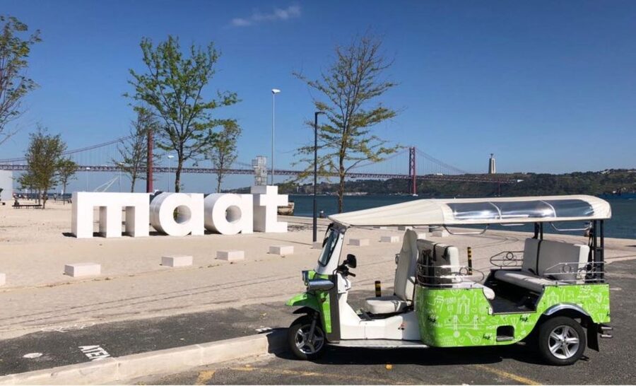 Discover Belém in Lisbon in 2H00 : Private Tuk-Tuk Tour - Starting in Restelo and heading toward the river