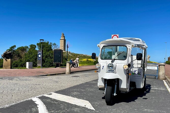 Discover Coruña 1 hour Private Tour in Tuk tuk - María Pita Square and the city centre