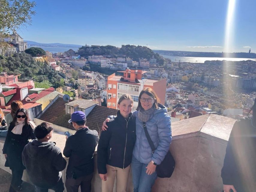 Discover Lisbon 4h Tuk Tuk - Languages, timing, and who should book