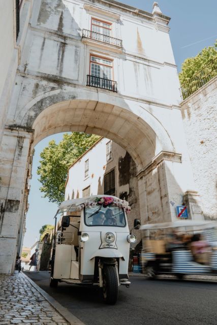 Discover Lisbon 4h Tuk Tuk - What the four-hour schedule really delivers