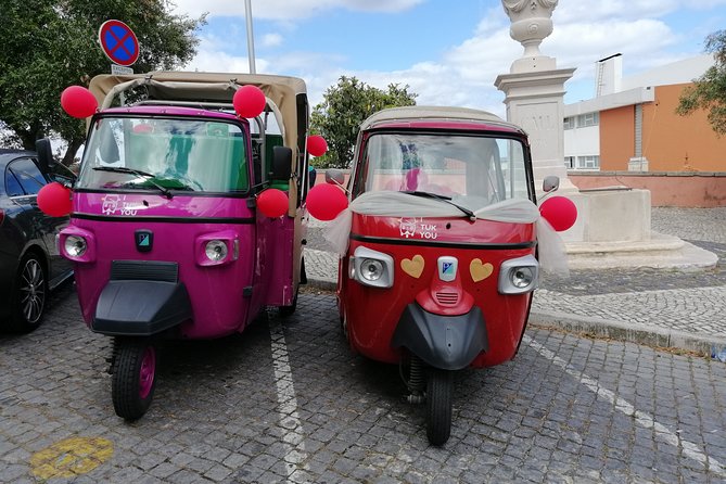 Discover Lisbon by Tuk Tuk Tour - Lisbon Cathedral and the start of the old quarters