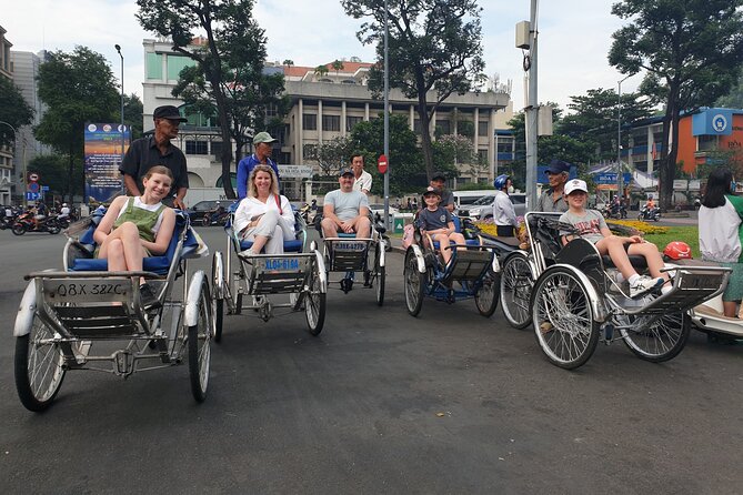 Discover Market By Cyclo Without Tour Guide By DGT - Coconut water, photographs, and the unhurried pace
