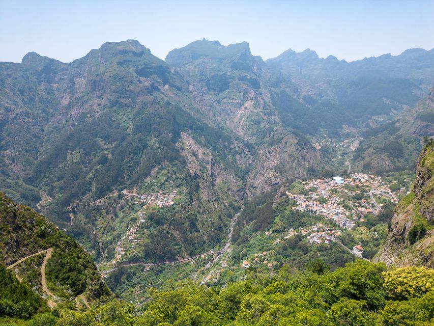 Do Funchal - Nun's Valley Tuk Tuk Tour (2h30) - Key points at a glance