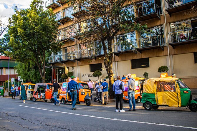 Downtown Johannesburg Tuk tuk Tour with a local lunch - Maboneng, a new urban district with a young feel