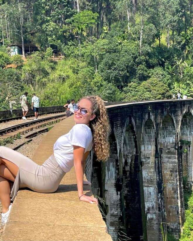 Ella: Adventure day trip to explore Ella by tuk tuk - Demodara Loop and the old railway story