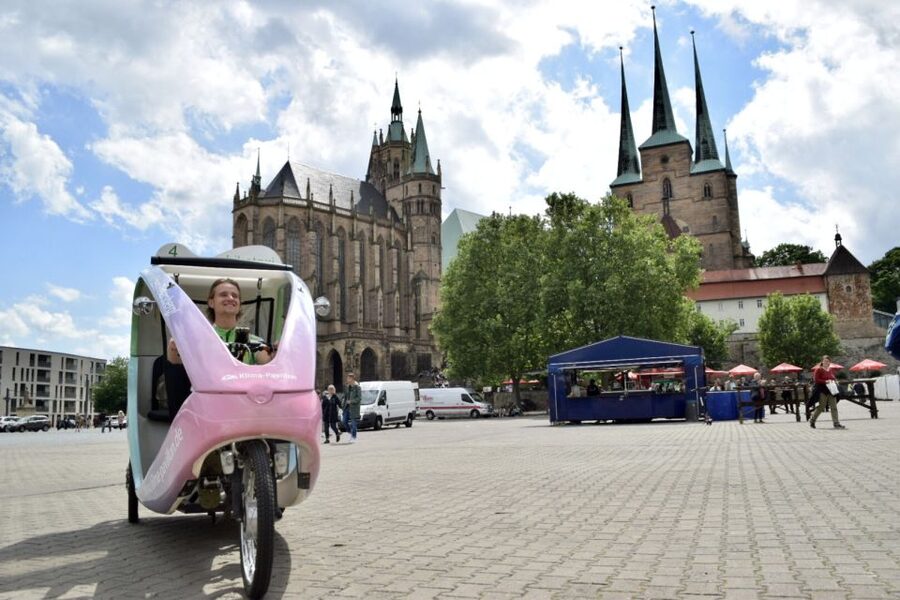 Erfurt: Private Guided Classic Old Town E-Rickshaw Tour - Why a private e-rickshaw works well in Erfurt