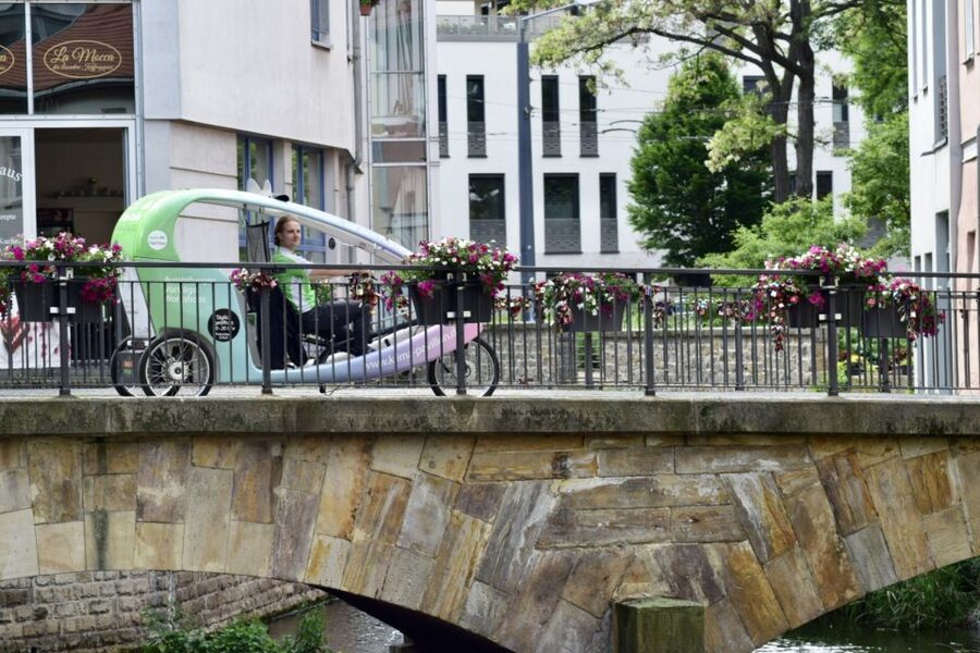 Erfurt: Private Guided Classic Old Town E-Rickshaw Tour - Michaelisviertel and the old university