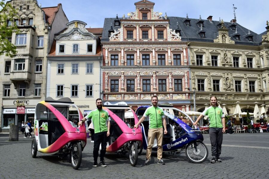 Erfurt: Private Guided Classic Old Town E-Rickshaw Tour - What the 75 minutes really gives you