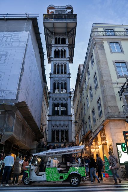 Essential Tour of Old Lisbon in 2H00 : Private Tuk-Tuk Tour - From Baixa to Rua Augusta Arch