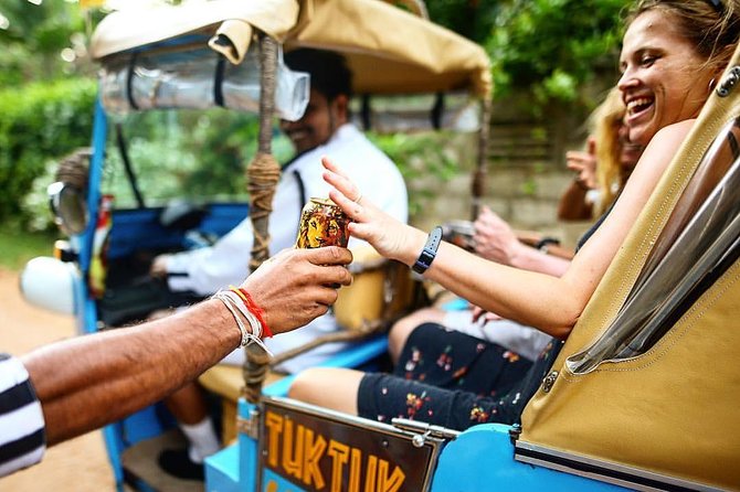 Exclusive : Colombo Sunset City Safari by TukTuk - Colombo at sunset from a tuk tuk