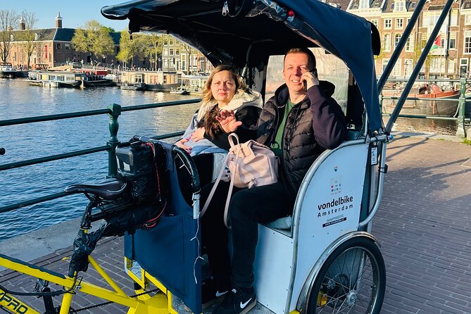 Explore Amsterdam in 75 Minutes – Pedicab Rickshaw City tour - Magere Brug and the Amstel River
