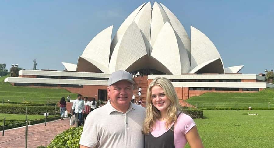 Explore Chandni Chowk: Old Delhi Private Tuk Tuk & Food Tour - Jama Masjid and the Mughal Start