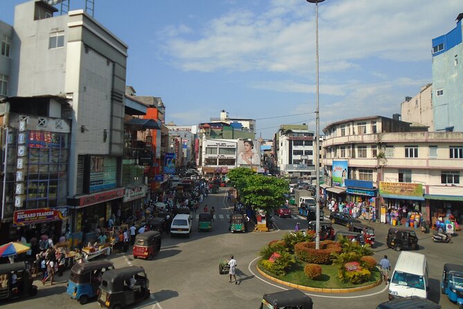 Explore Colombo by Tuk Tuk – All Entry Fees Included - Old Colombo Fort and the Railway Station