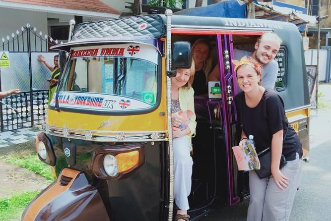 Explore Kochi by Tuk Tuk (book 1 adult & 2 go free (local only) - Local help beyond sightseeing