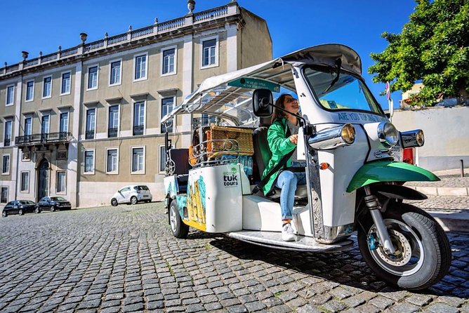 Explore Lisbon by Tuk Tuk: History and Viewpoints - Viewpoints above the tiled rooftops