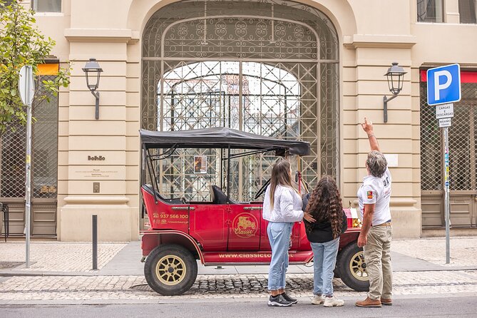 Explore Porto Aboard A Classic Tuk-Tuk tour 1h - Crossing Dom Luís I Bridge toward Serra do Pilar