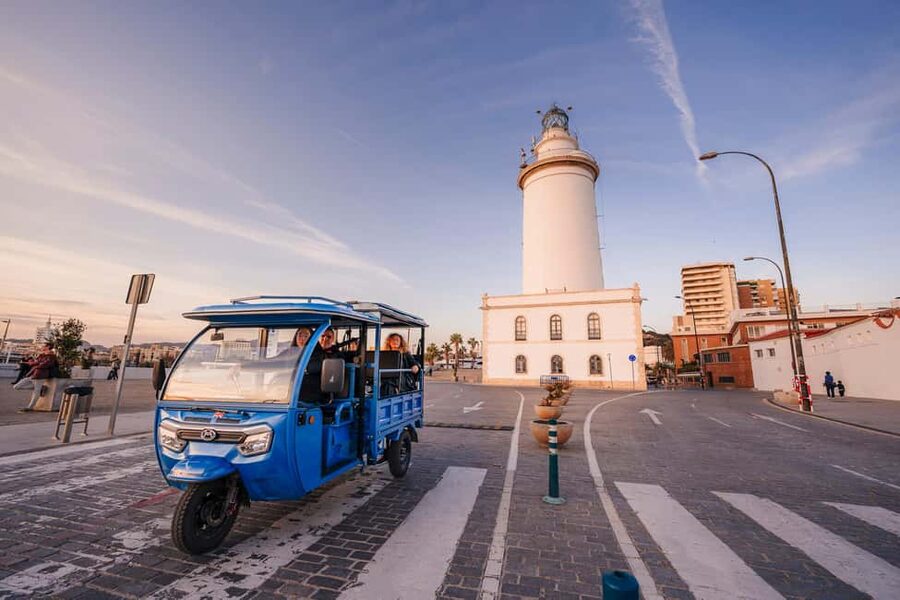Express Tuk-Tuk Tour in Malaga: Gibralfaro Viewpoint and Photography - The ride from C. Vélez Málaga, 5
