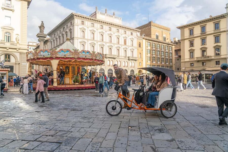 Florence: Private Transport by Rickshaw - Narrow lanes, photo stops, and the practical route