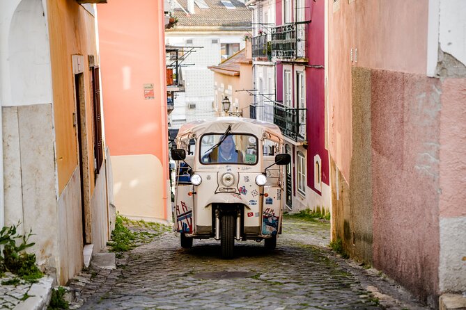 Food & Wine Lisbon Tour with Local Guide in Private Eco Tuk Tuk - Key points to know before booking