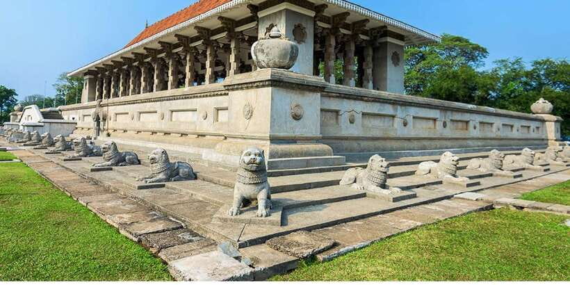 Form Negombo:Morning or Evening Colombo City Tour by Tuk-Tuk - Gangaramaya Temple and the tale beneath Beira Lake