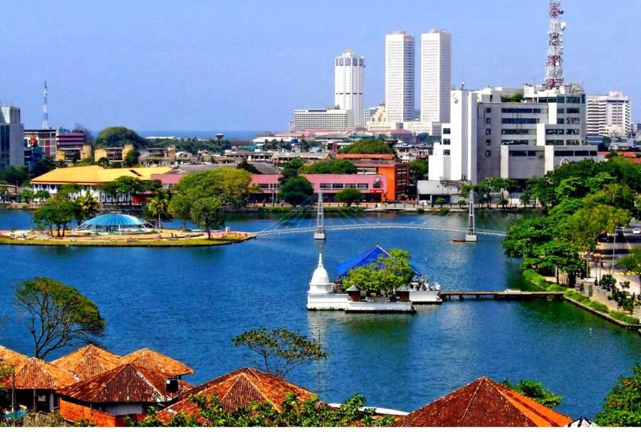 Form Negombo:Morning or Evening Colombo City Tour by Tuk-Tuk - Galle Face Green and the final stretch