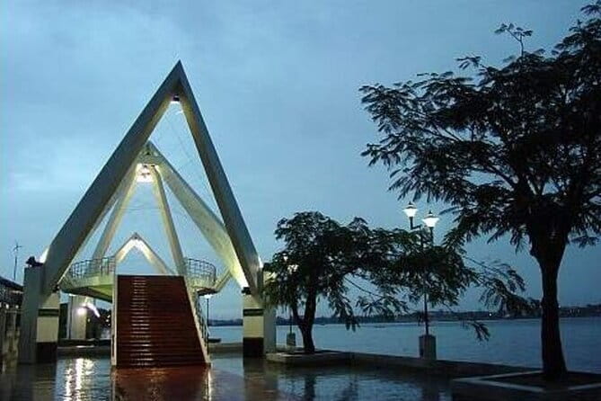 Fort Kochi Tour by Tuk Tuk for Cruise Passengers - Mattancherry Palace and its painted murals