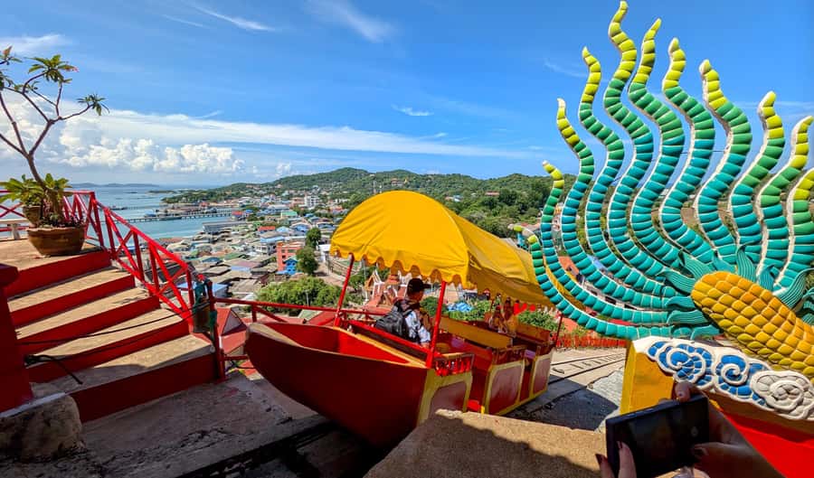 From Bangkok: Day Tour Koh Sichang Island with Tuktuk Tour - Why Koh Sichang makes a different day trip from Bangkok