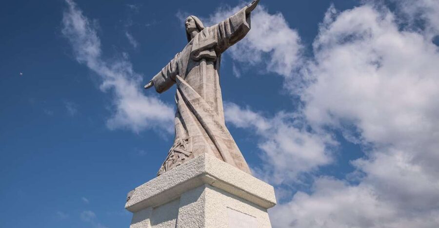 From Funchal: Garajau Tuk-Tuk Tour with Christ King Statue - Caniço and the road toward Garajau