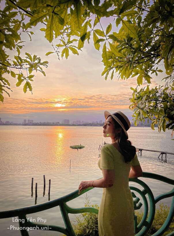 From Hanoi: City Sightseeing Cycling Panoramic Tour By Cyclo - Long Bien Bridge and Train Street