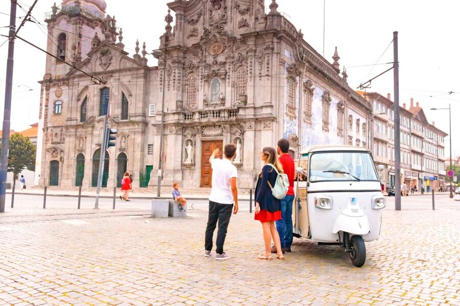 From Leixões: Private Porto Historic Center Tuk Tuk Tour - Livraria Lello and the churches at Praça dos Leões