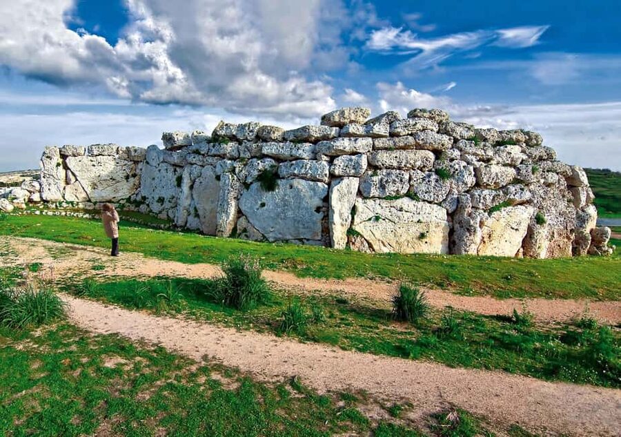 From Malta: Gozo Tuk-Tuk Tour with Comino Mini Cruise - Dwejra Bay and the Inland Sea